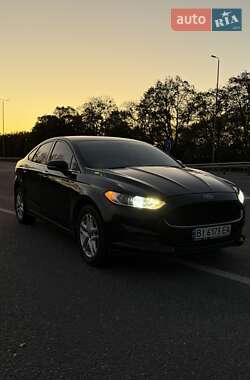 Седан Ford Fusion 2013 в Валках