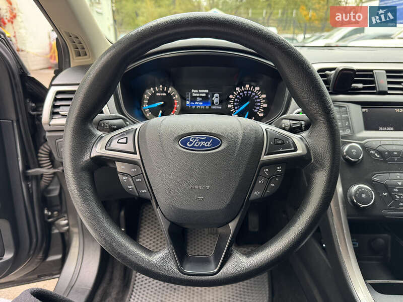 Седан Ford Fusion 2019 в Києві фото 18 Седан Ford Fusion 2019 в Києві