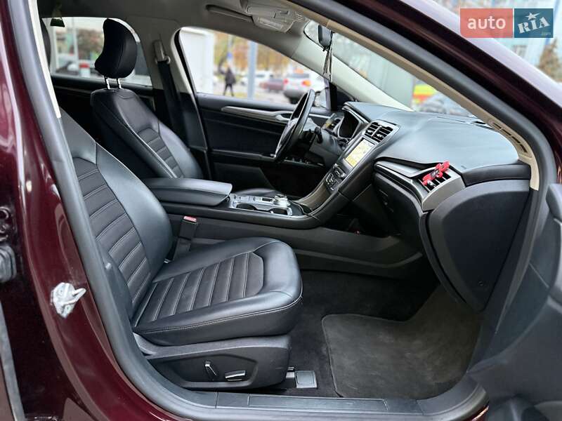 Седан Ford Fusion 2017 в Киеве фото 11 Седан Ford Fusion 2017 в Киеве