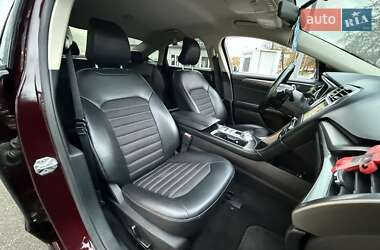 Седан Ford Fusion 2017 в  фото 18 Седан Ford Fusion 2017 в