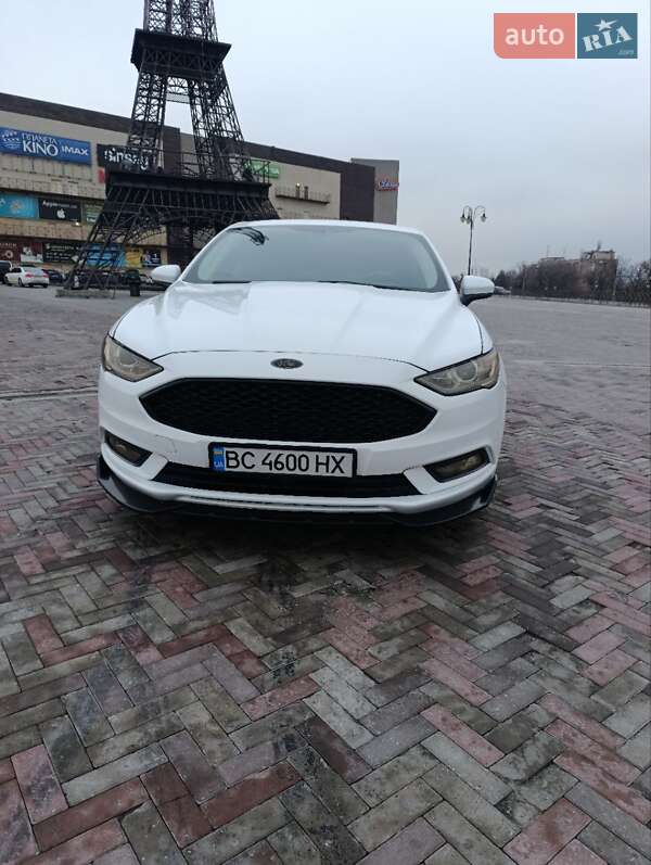 Седан Ford Fusion 2016 в Малехове