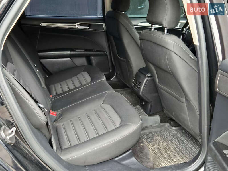 Седан Ford Fusion 2017 в Киеве фото 25 Седан Ford Fusion 2017 в Киеве