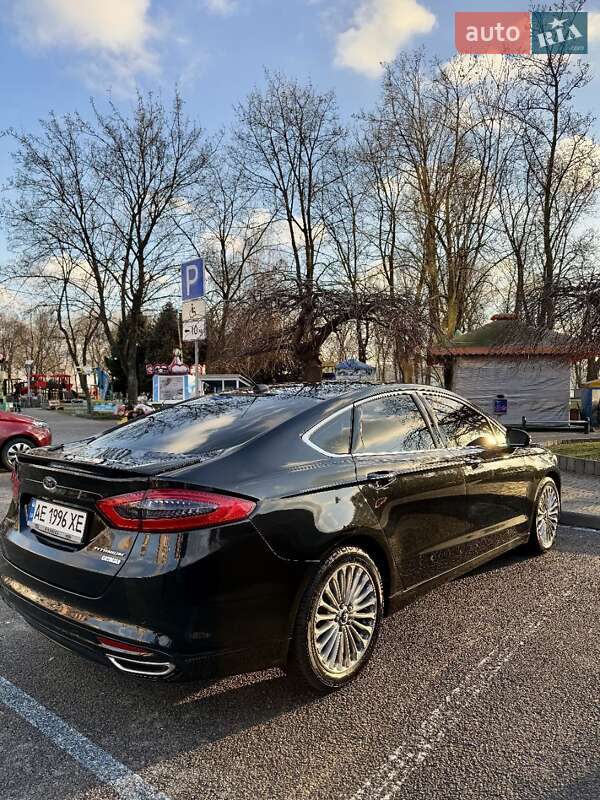Седан Ford Fusion 2015 в Львові