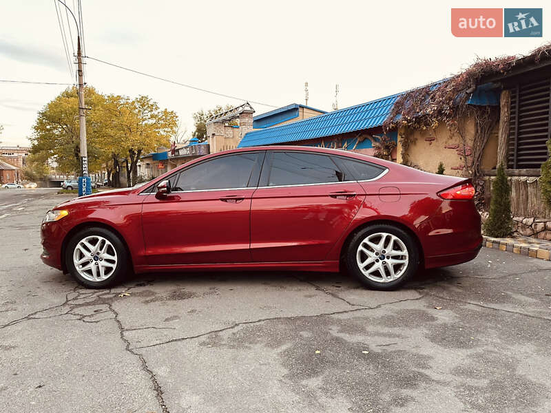 Седан Ford Fusion 2014 в Николаеве