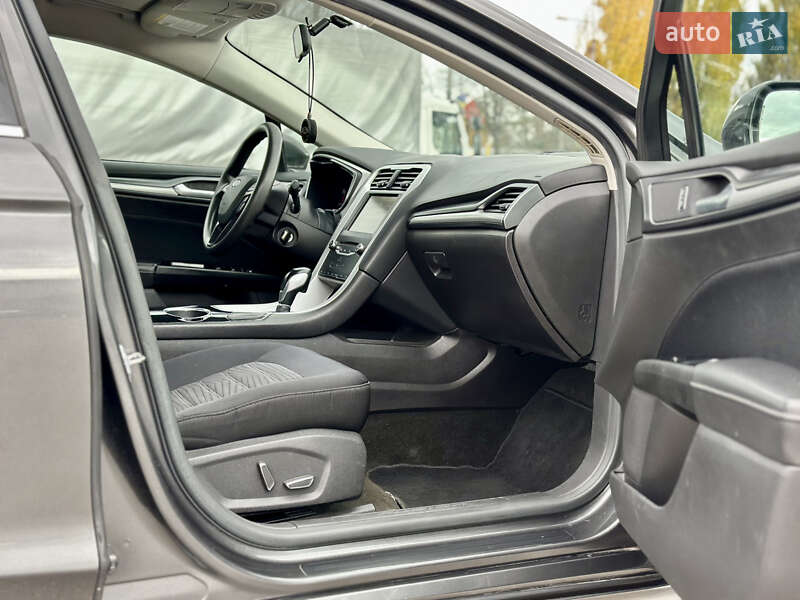 Седан Ford Fusion 2016 в Києві фото 18 Седан Ford Fusion 2016 в Києві