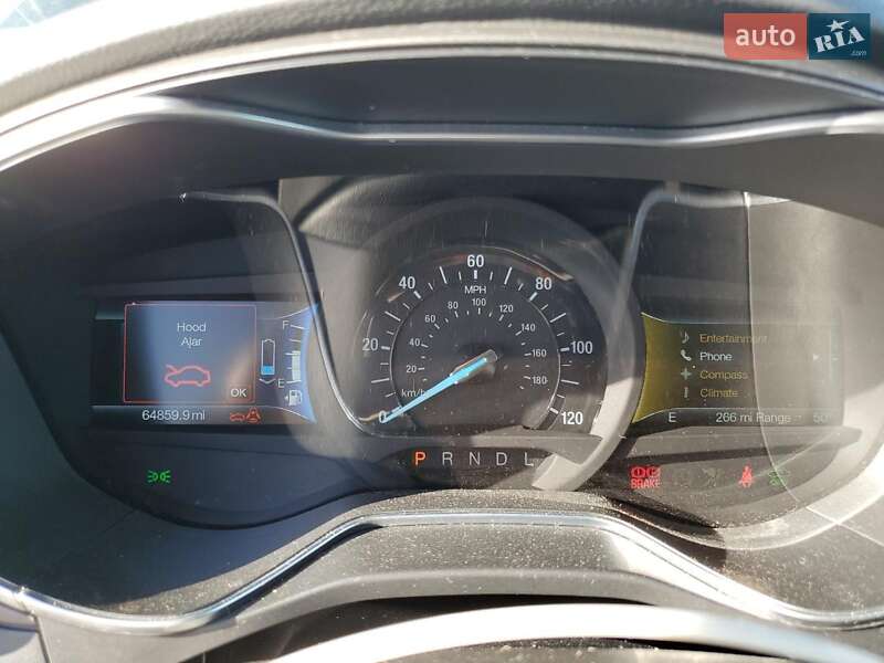 Седан Ford Fusion 2015 в Львові