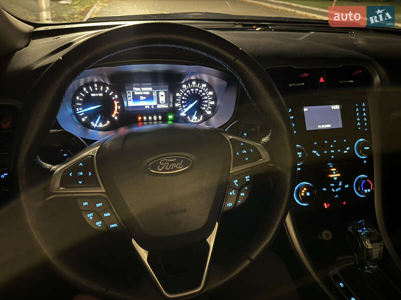 Седан Ford Fusion 2014 в Благовещенском фото 6 Седан Ford Fusion 2014 в Благовещенском