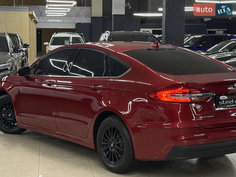 Седан Ford Fusion 2020 в Николаеве