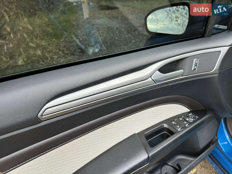 Седан Ford Fusion 2020 в Житомирі