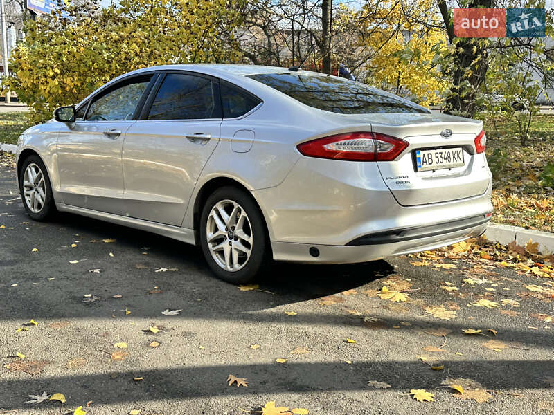 Седан Ford Fusion 2015 в Києві