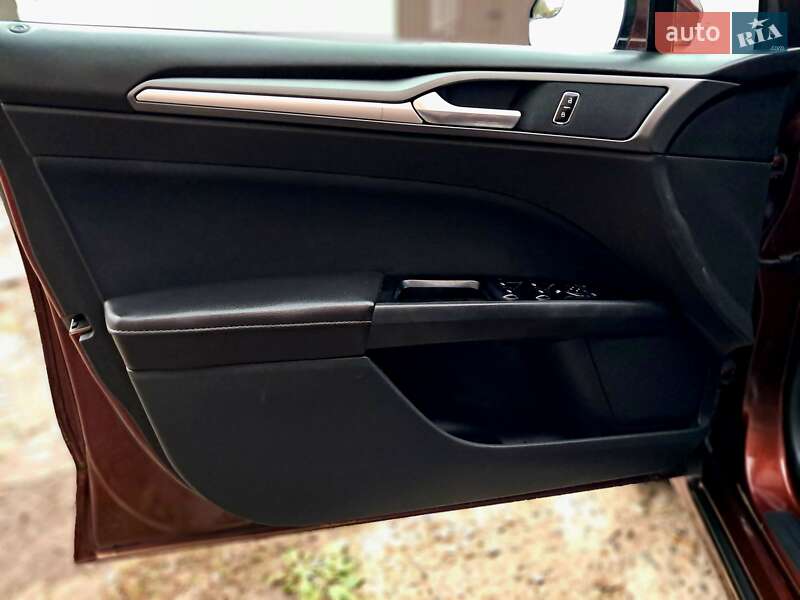 Седан Ford Fusion 2015 в Запорожье