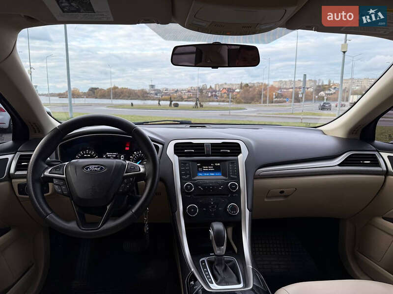 Седан Ford Fusion 2013 в Вінниці