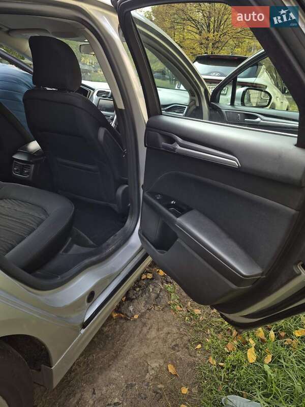 Седан Ford Fusion 2015 в Киеве фото 14 Седан Ford Fusion 2015 в Киеве