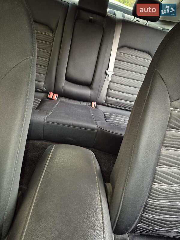 Седан Ford Fusion 2015 в Киеве фото 22 Седан Ford Fusion 2015 в Киеве