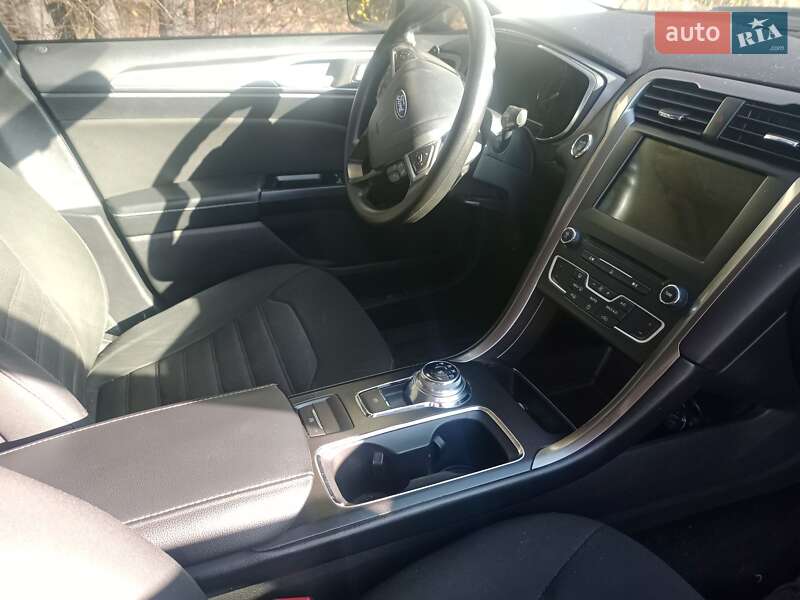 Седан Ford Fusion 2017 в Киеве фото 14 Седан Ford Fusion 2017 в Киеве
