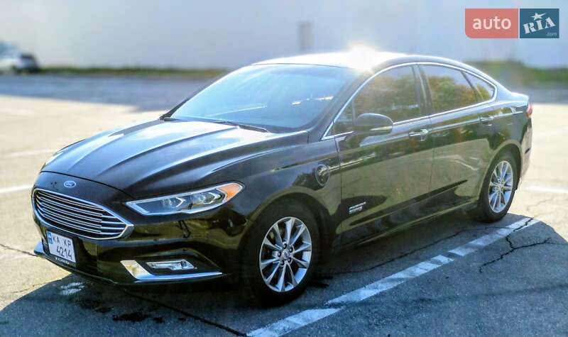 Седан Ford Fusion 2017 в Полтаві