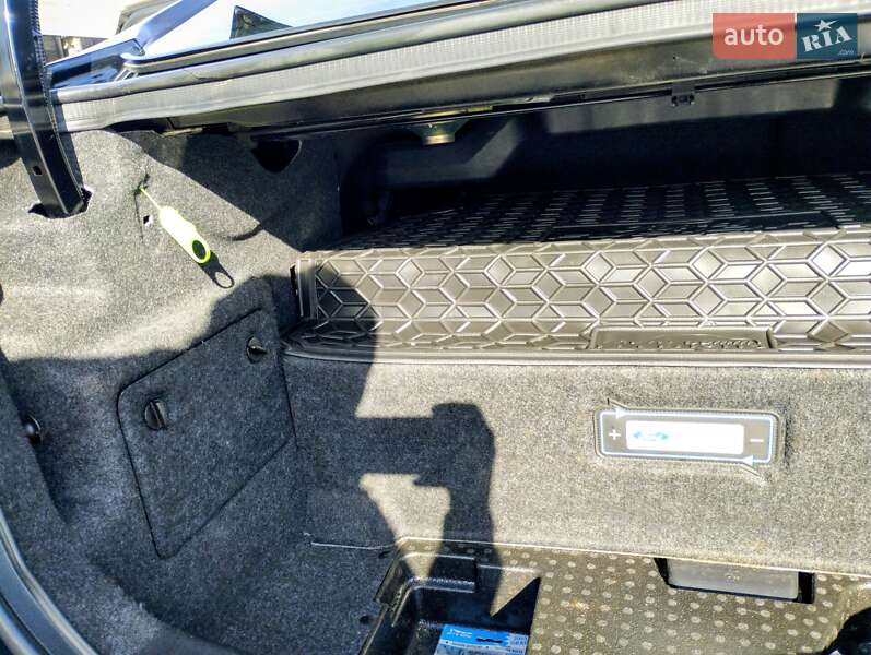 Седан Ford Fusion 2017 в Полтаві