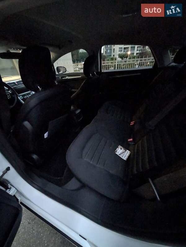 Седан Ford Fusion 2014 в Киеве фото 9 Седан Ford Fusion 2014 в Киеве
