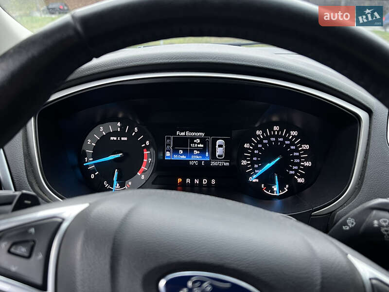 Седан Ford Fusion 2015 в Виннице