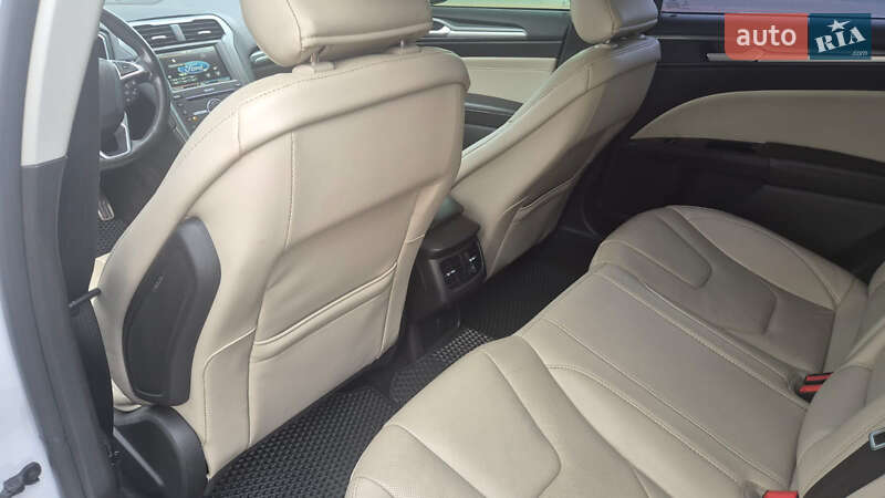 Седан Ford Fusion 2015 в Киеве