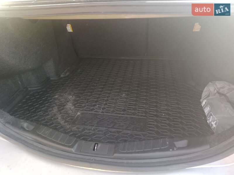 Седан Ford Fusion 2017 в Киеве фото 26 Седан Ford Fusion 2017 в Киеве