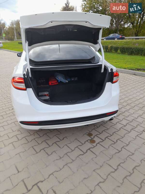 Седан Ford Fusion 2017 в Тернополе
