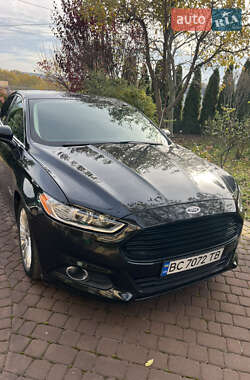 Седан Ford Fusion 2015 в Львове