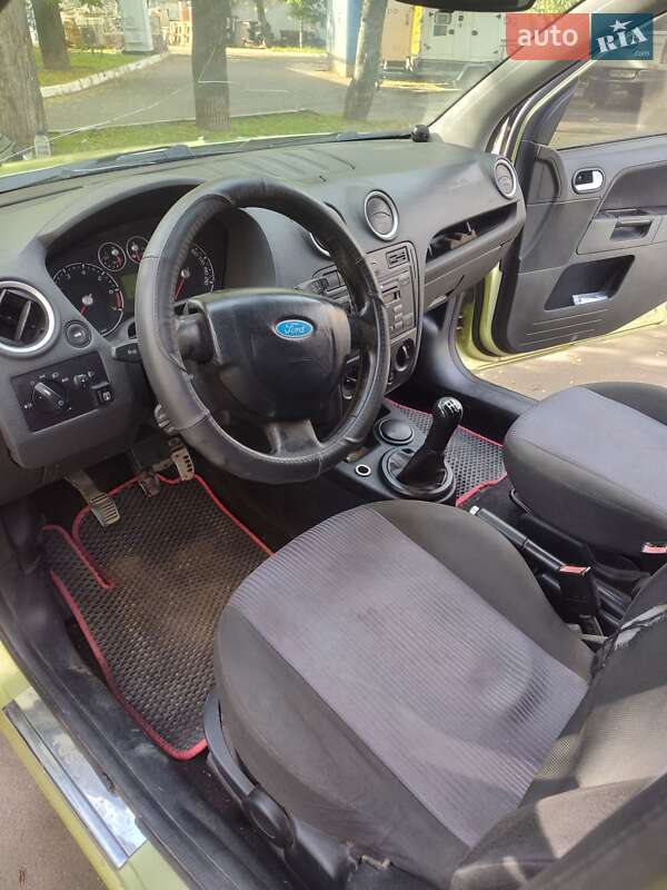 Хэтчбек Ford Fusion 2006 в Одессе фото 4 Хэтчбек Ford Fusion 2006 в Одессе