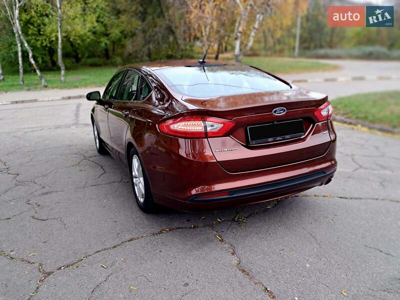 Седан Ford Fusion 2015 в Запорожье