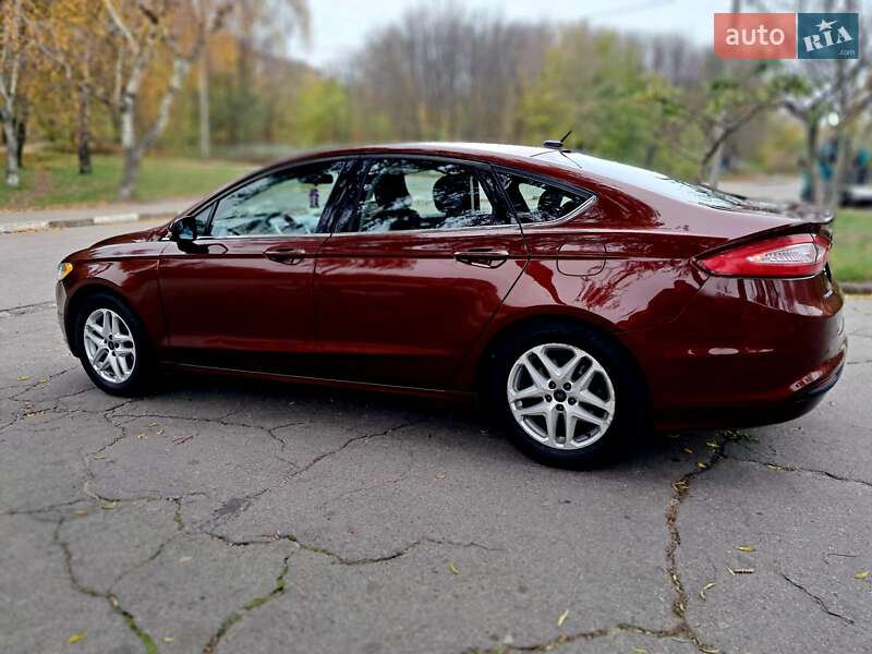 Седан Ford Fusion 2015 в Запорожье