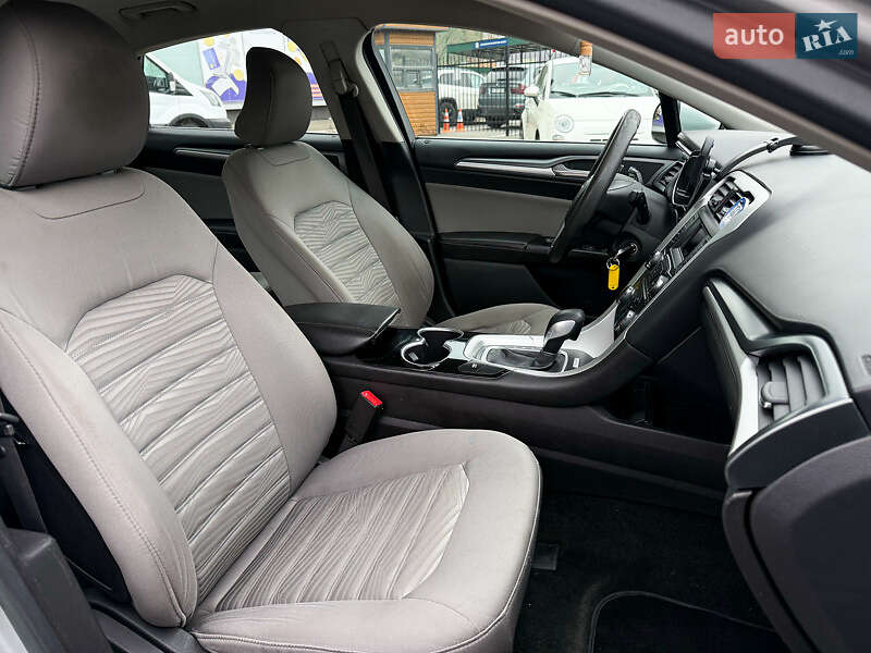 Седан Ford Fusion 2015 в Києві фото 16 Седан Ford Fusion 2015 в Києві