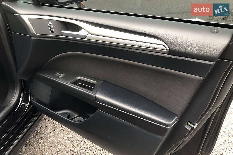 Седан Ford Fusion 2019 в Киеве фото 23 Седан Ford Fusion 2019 в Киеве