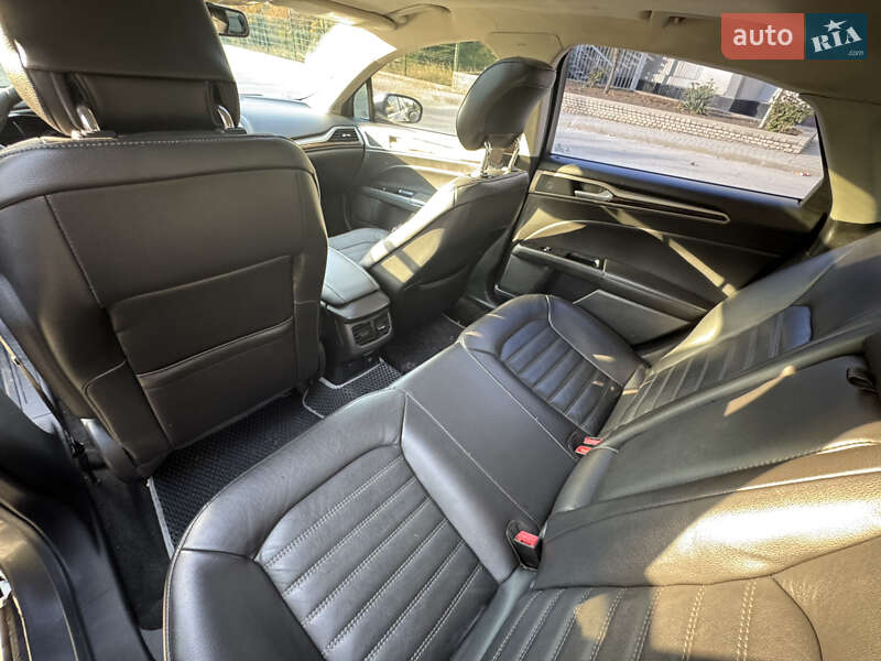 Седан Ford Fusion 2013 в Запорожье
