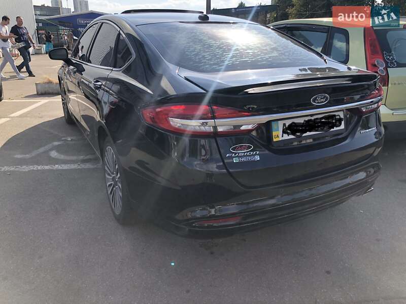 Седан Ford Fusion 2018 в Києві