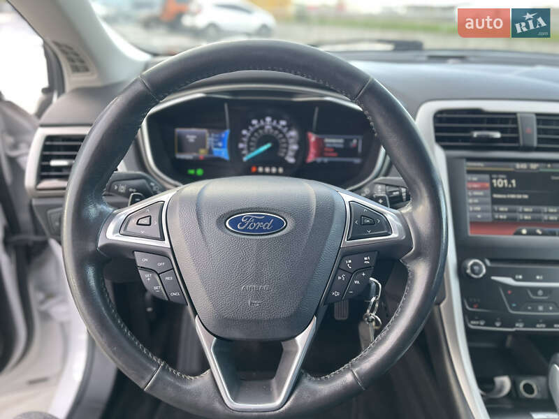 Седан Ford Fusion 2013 в Киеве