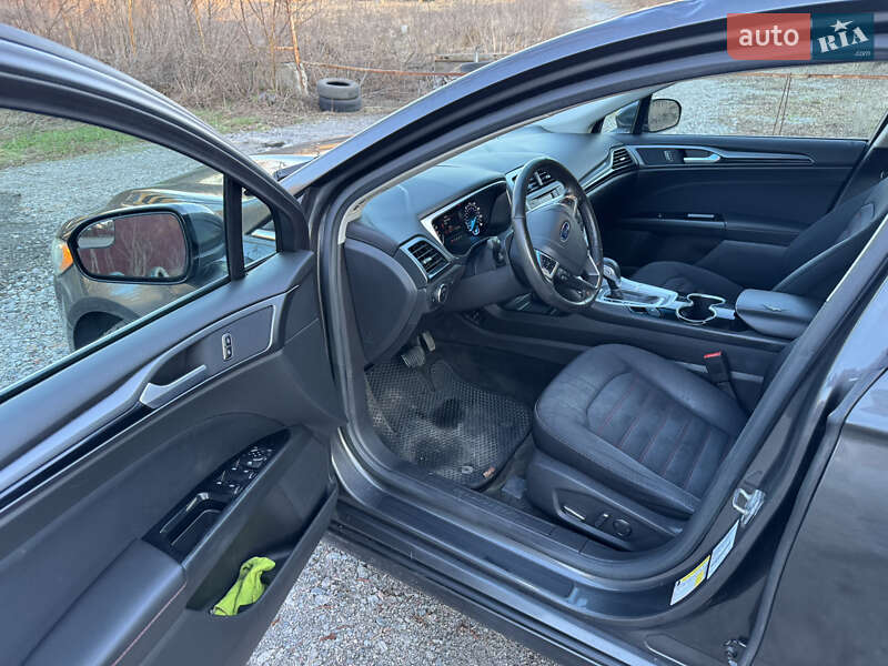 Седан Ford Fusion 2015 в Киеве