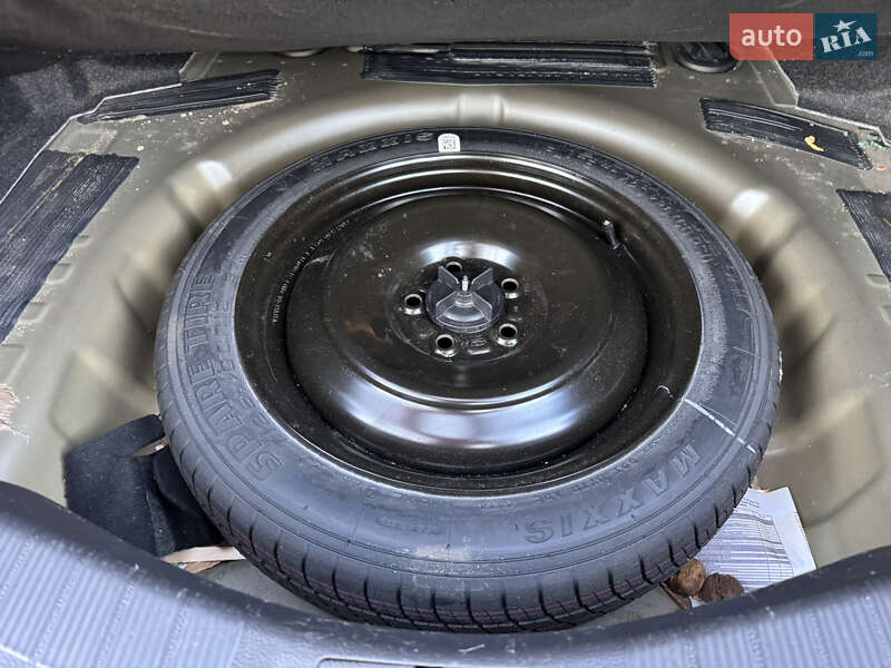 Седан Ford Fusion 2015 в Киеве