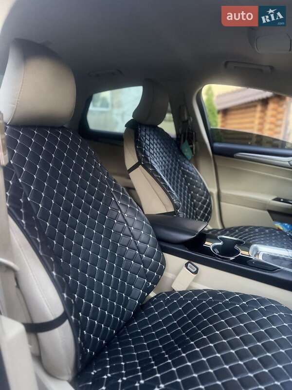 Седан Ford Fusion 2015 в Житомирі