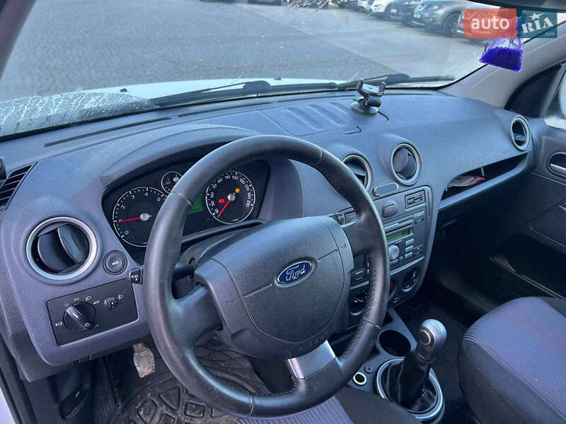 Хетчбек Ford Fusion 2011 в Львові