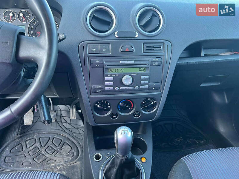 Хетчбек Ford Fusion 2011 в Львові