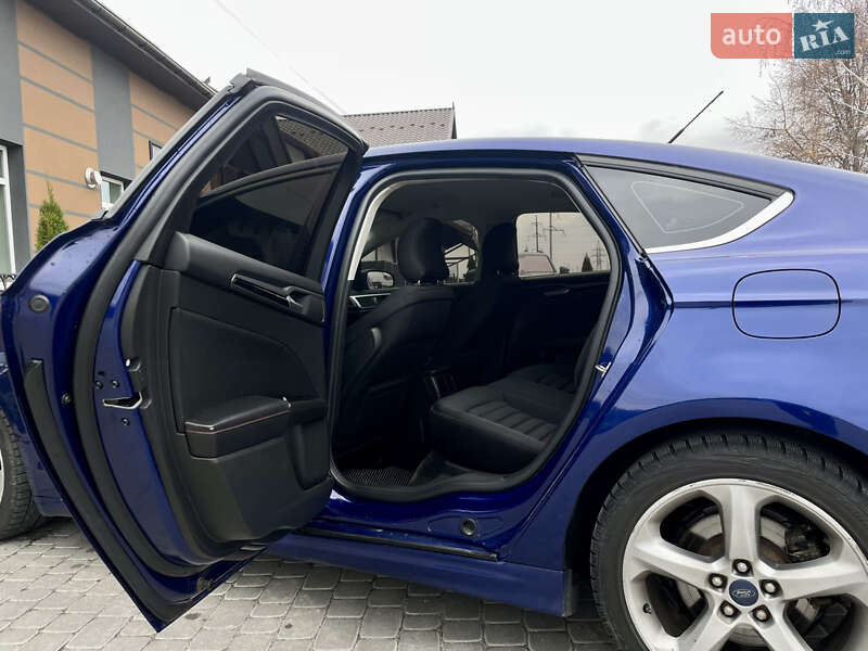 Седан Ford Fusion 2015 в Вінниці