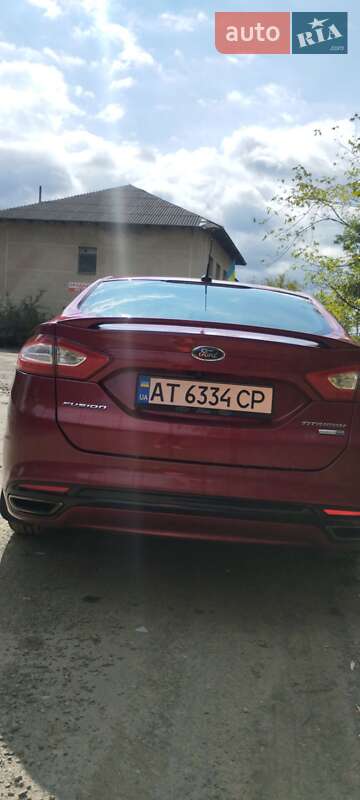 Седан Ford Fusion 2013 в Коломые