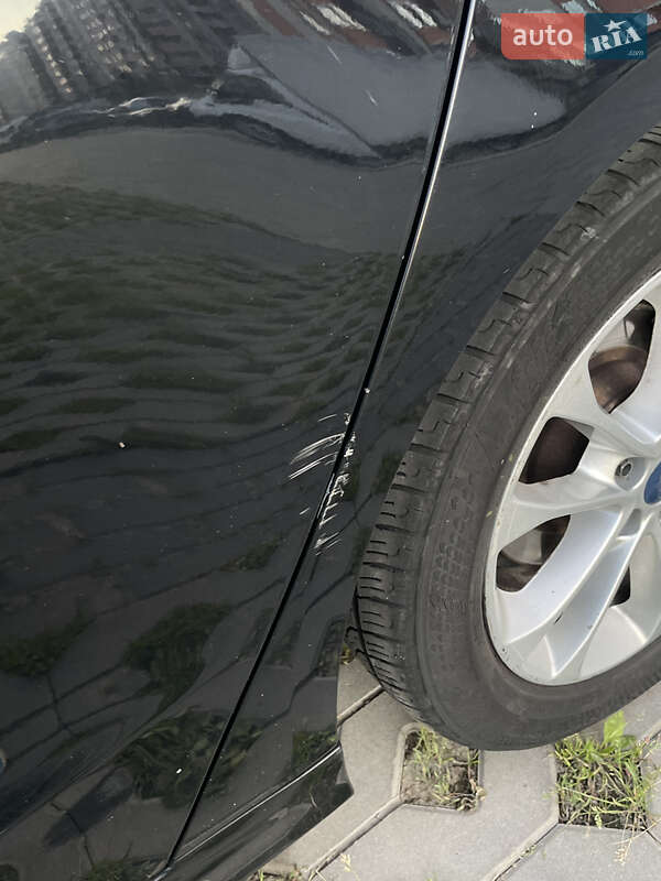 Седан Ford Fusion 2015 в Софіївській Борщагівці