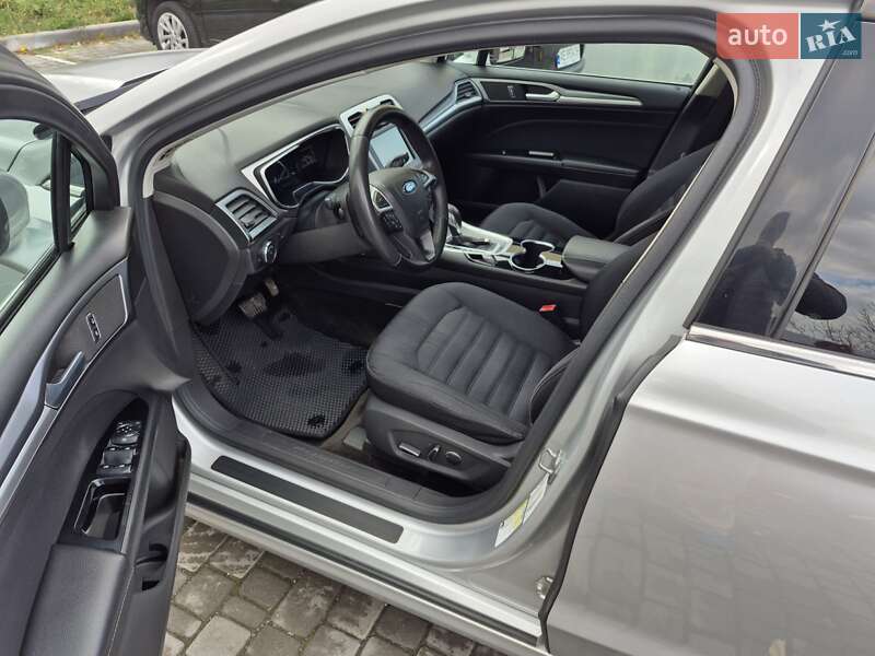 Седан Ford Fusion 2014 в Днепре