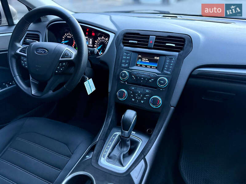 Седан Ford Fusion 2014 в Дніпрі