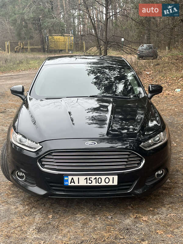 Седан Ford Fusion 2015 в Обухові