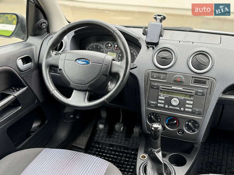 Хетчбек Ford Fusion 2007 в Луцьку