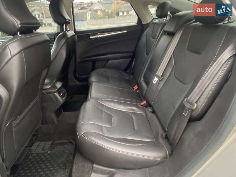 Седан Ford Fusion 2015 в Киеве фото 17 Седан Ford Fusion 2015 в Киеве