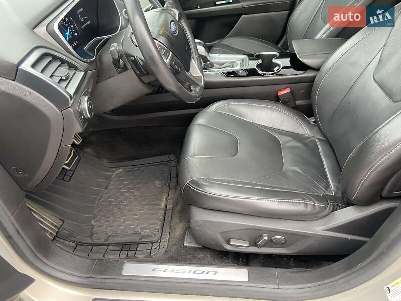 Седан Ford Fusion 2015 в Киеве фото 19 Седан Ford Fusion 2015 в Киеве