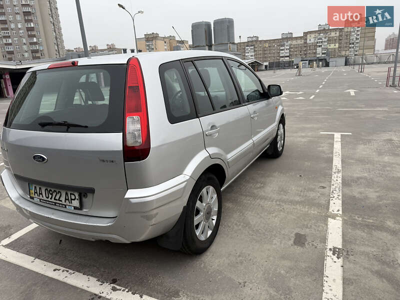 Хэтчбек Ford Fusion 2011 в Киеве